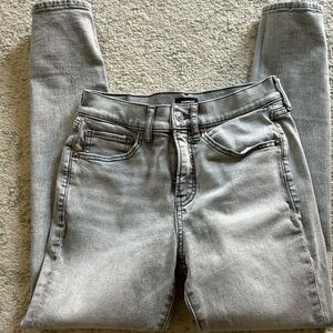Express Light Gray Women's Skinny Jeans